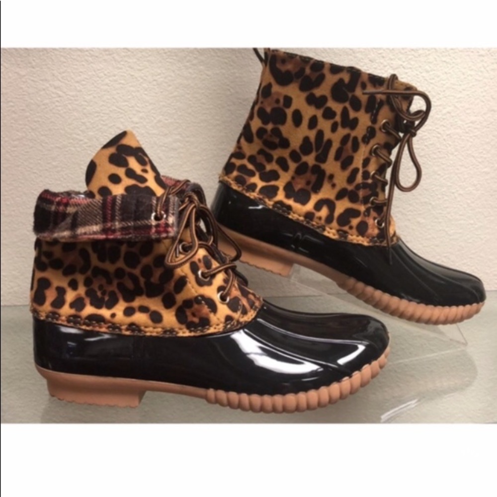 Leopard Print Duck Boots - Picture 6 of 8